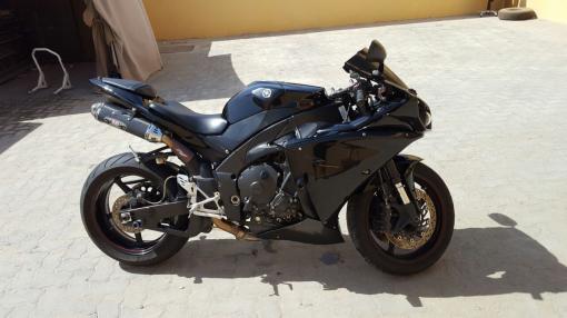 2014 YAMAHA YZF-R1 for sale.. Whatsap.number on +13478855374